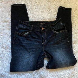 Maurices Mid rise Dark Wash Denim Jeggings Large